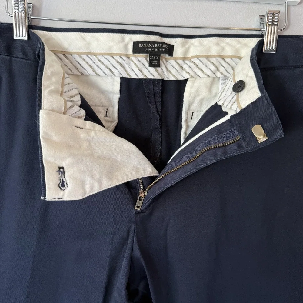 Banana Republic Navy Blue Chinos Aiden Slim Fit 36x32 Cotton Stretch‎ Pants
